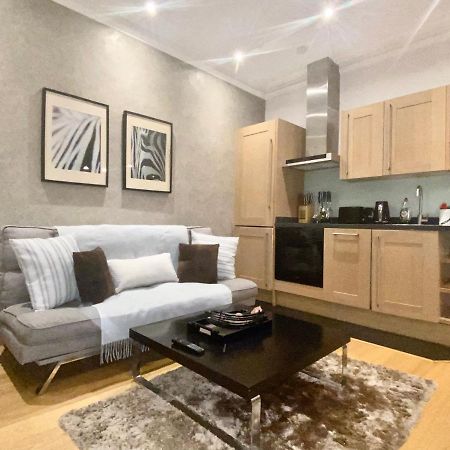 Luxury Apartment In Central London, Mida Vale Екстериор снимка